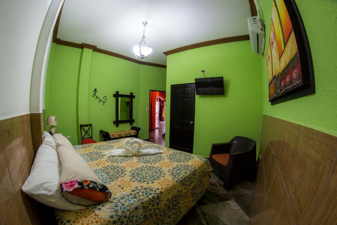 Hostal Casa De Grethel Флорес Екстер'єр фото
