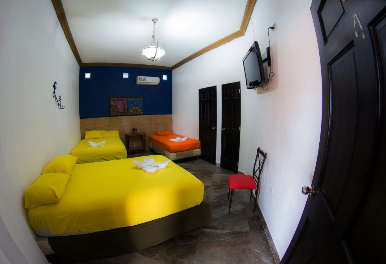 Hostal Casa De Grethel Флорес Екстер'єр фото